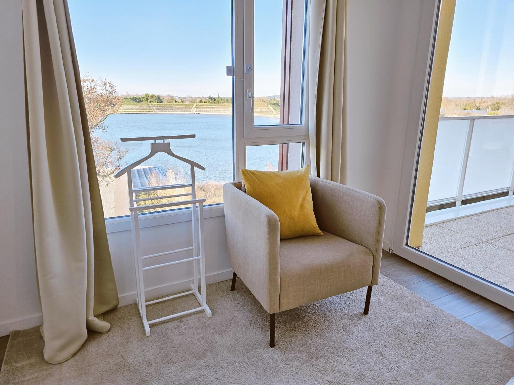 מונטה Lakeside Provence - Appartement Classe 4 Etoiles, Vue Sur Le Lac, Parking Sous-Sol, Double Clim מראה חיצוני תמונה